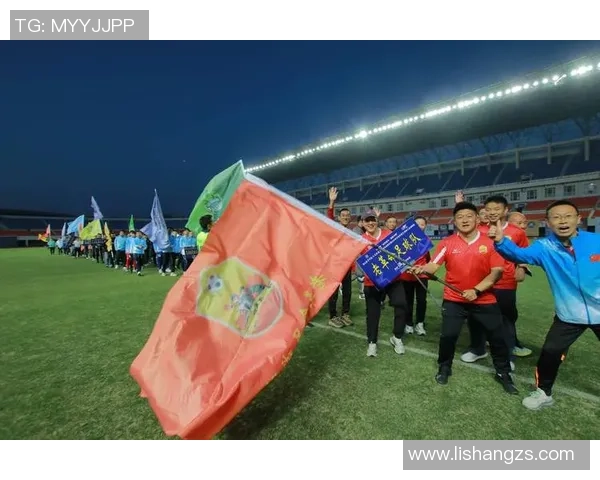 球星热心公益捐款助力足球事业发展弘扬体育精神传递社会温暖